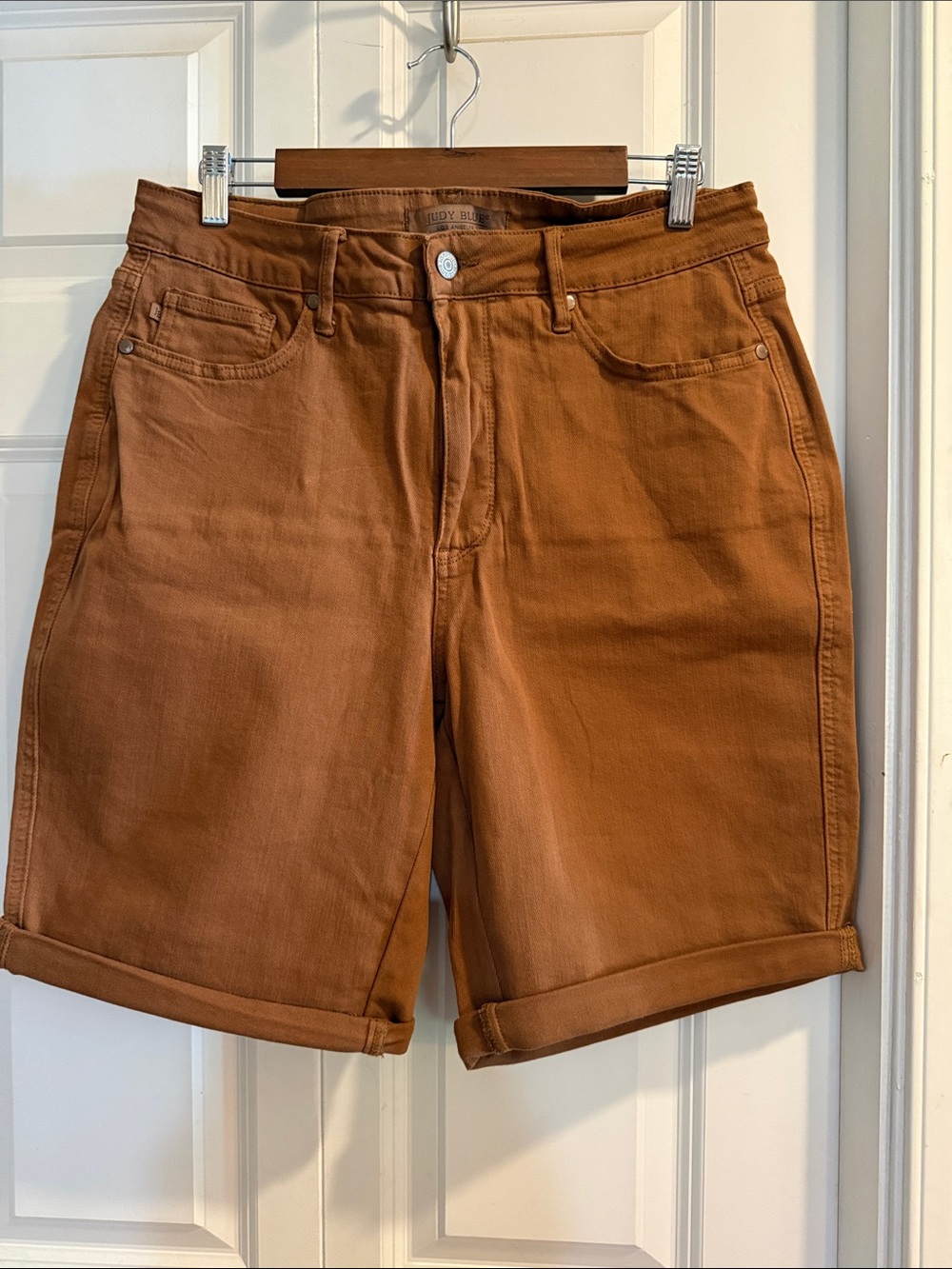 Judy Blue Rust Brown Rolled-Hem Jean Shorts